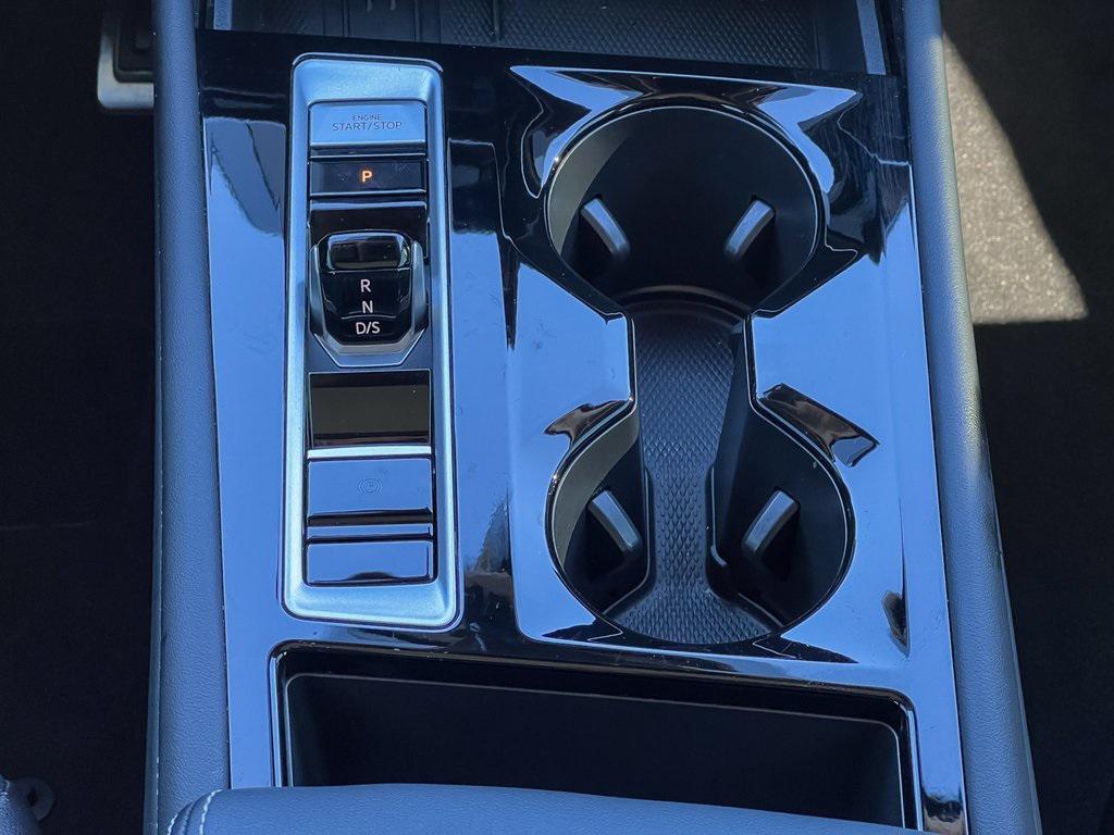 used 2025 Volkswagen Atlas car, priced at $47,555