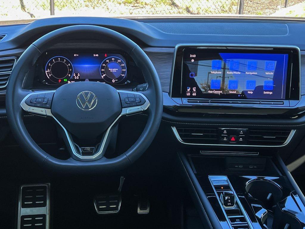 used 2025 Volkswagen Atlas car, priced at $47,555