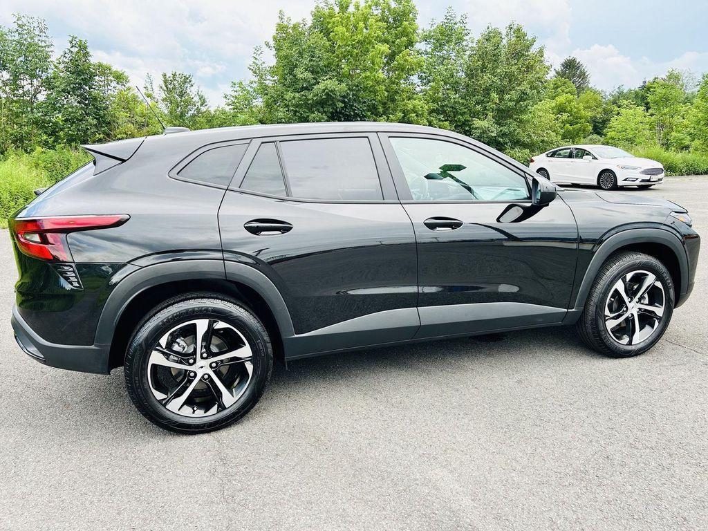 used 2024 Chevrolet Trax car, priced at $21,381