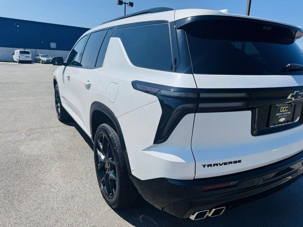 used 2024 Chevrolet Traverse car, priced at $48,701