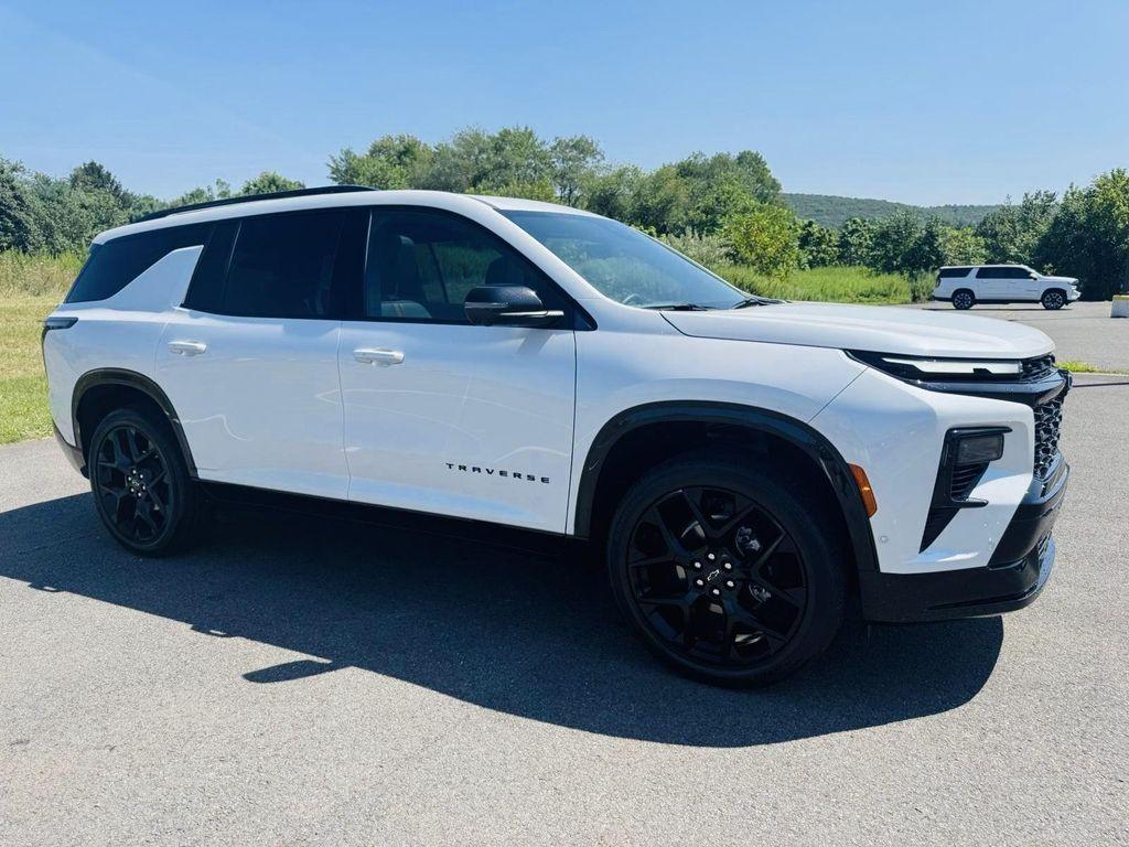 used 2024 Chevrolet Traverse car, priced at $48,701