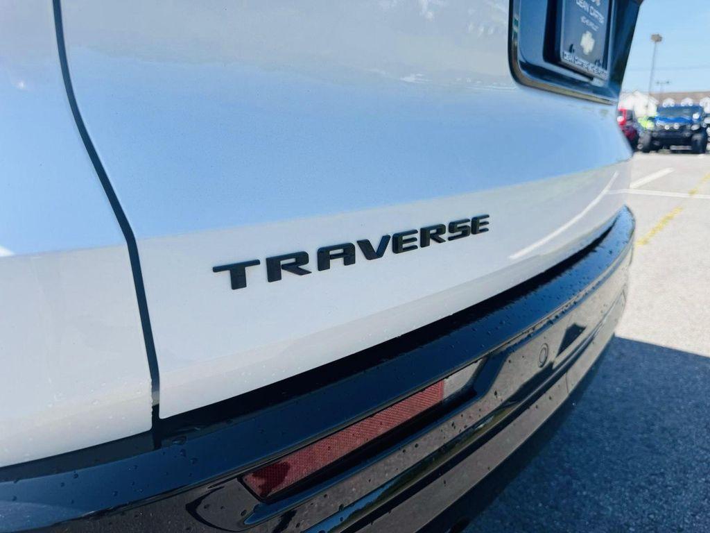 used 2024 Chevrolet Traverse car, priced at $48,701