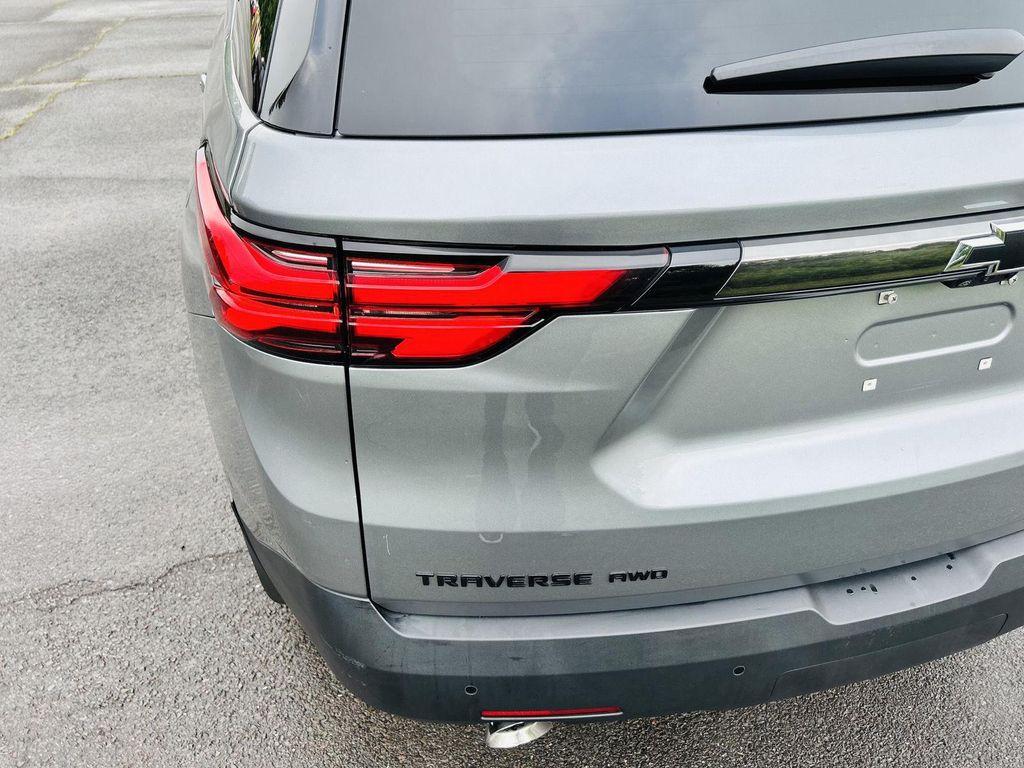 used 2023 Chevrolet Traverse car, priced at $34,397