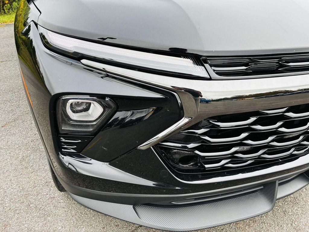 used 2024 Chevrolet TrailBlazer car, priced at $26,896
