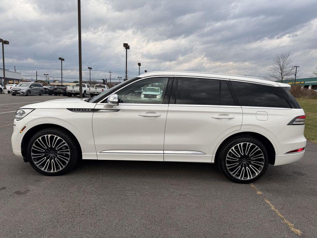 used 2022 Lincoln Aviator car, priced at $40,988