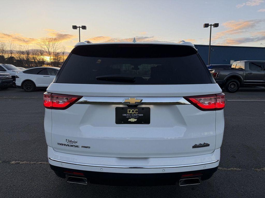 used 2018 Chevrolet Traverse car, priced at $27,898