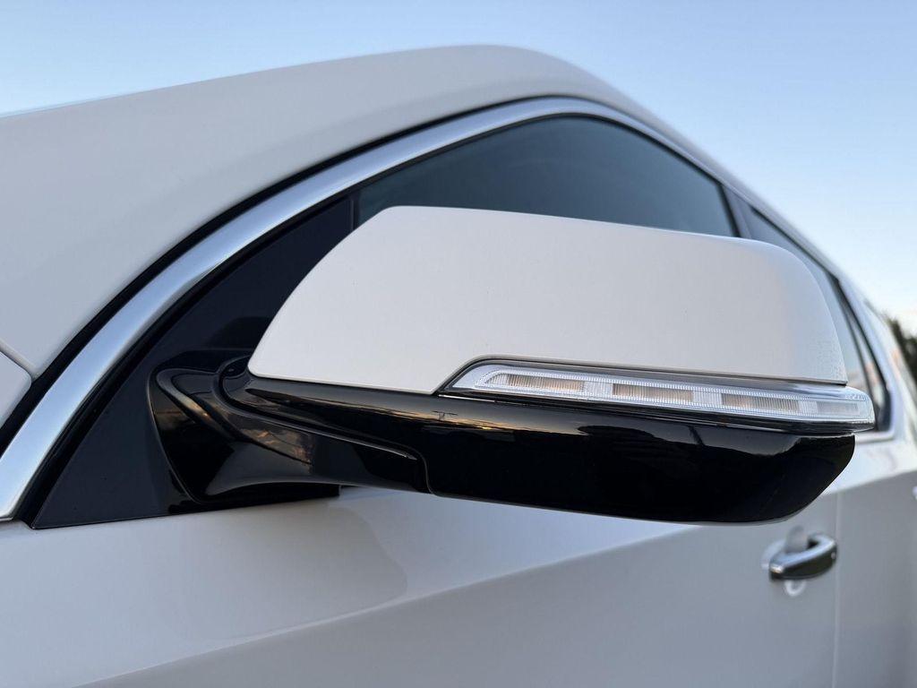 used 2018 Chevrolet Traverse car, priced at $27,898