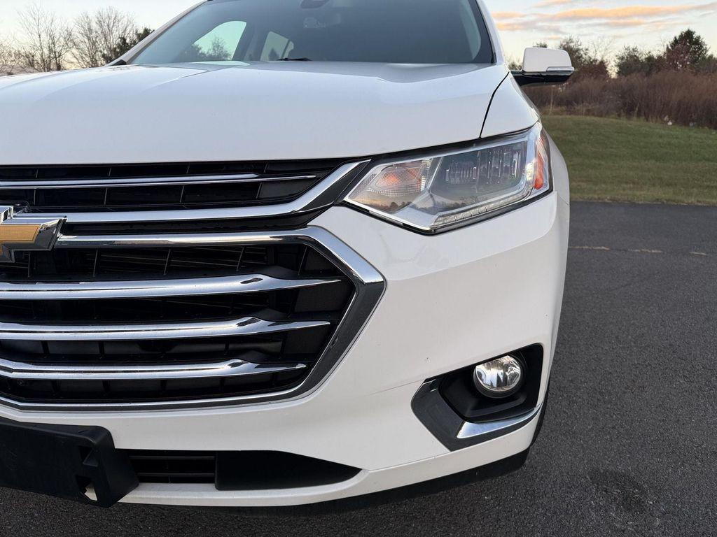 used 2018 Chevrolet Traverse car, priced at $27,898