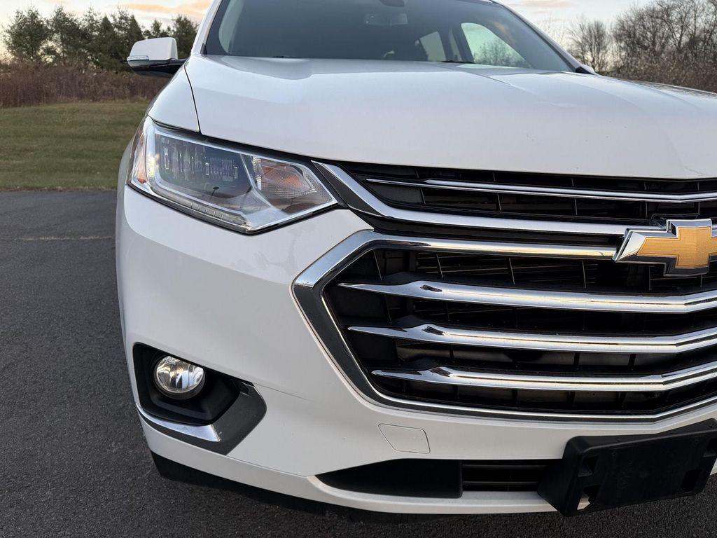 used 2018 Chevrolet Traverse car, priced at $27,898