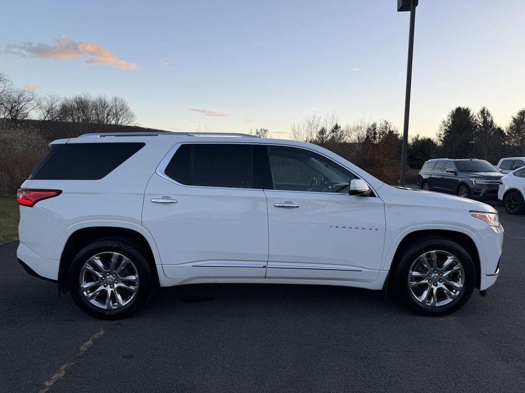 used 2018 Chevrolet Traverse car, priced at $27,898