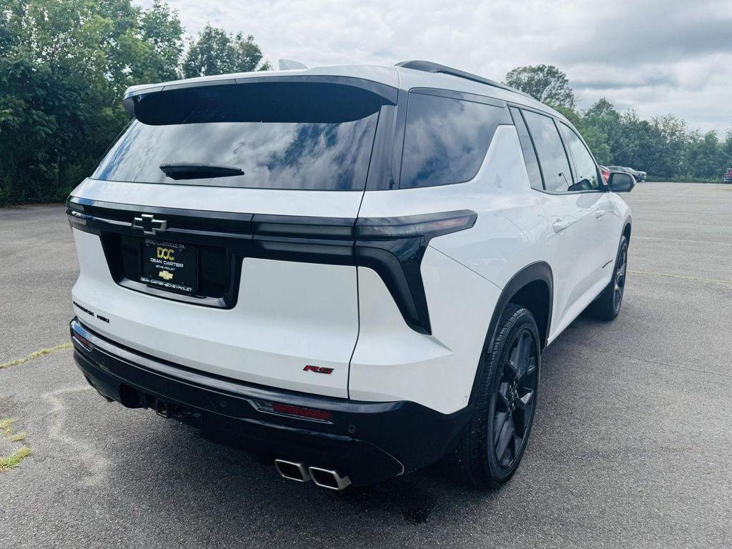 used 2024 Chevrolet Traverse car, priced at $53,396