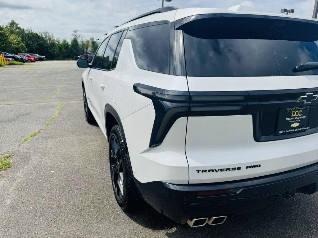 used 2024 Chevrolet Traverse car, priced at $53,396