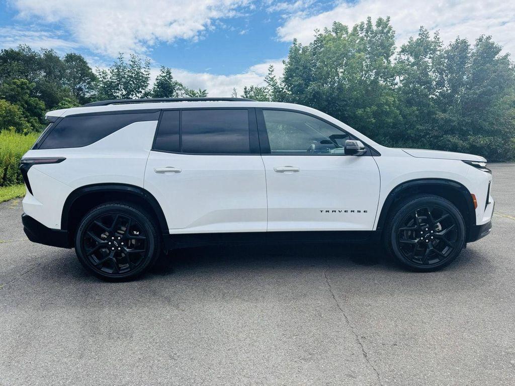 used 2024 Chevrolet Traverse car, priced at $53,396
