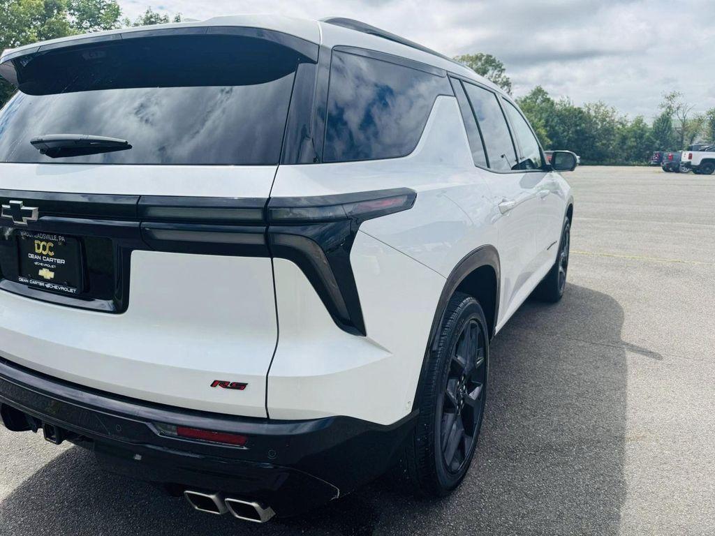 used 2024 Chevrolet Traverse car, priced at $53,396