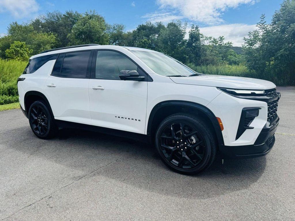 used 2024 Chevrolet Traverse car, priced at $53,396