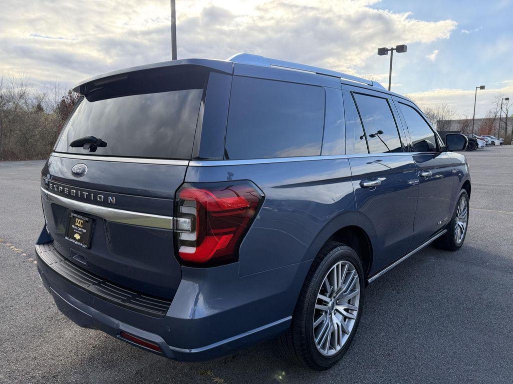 used 2022 Ford Expedition car, priced at $53,798