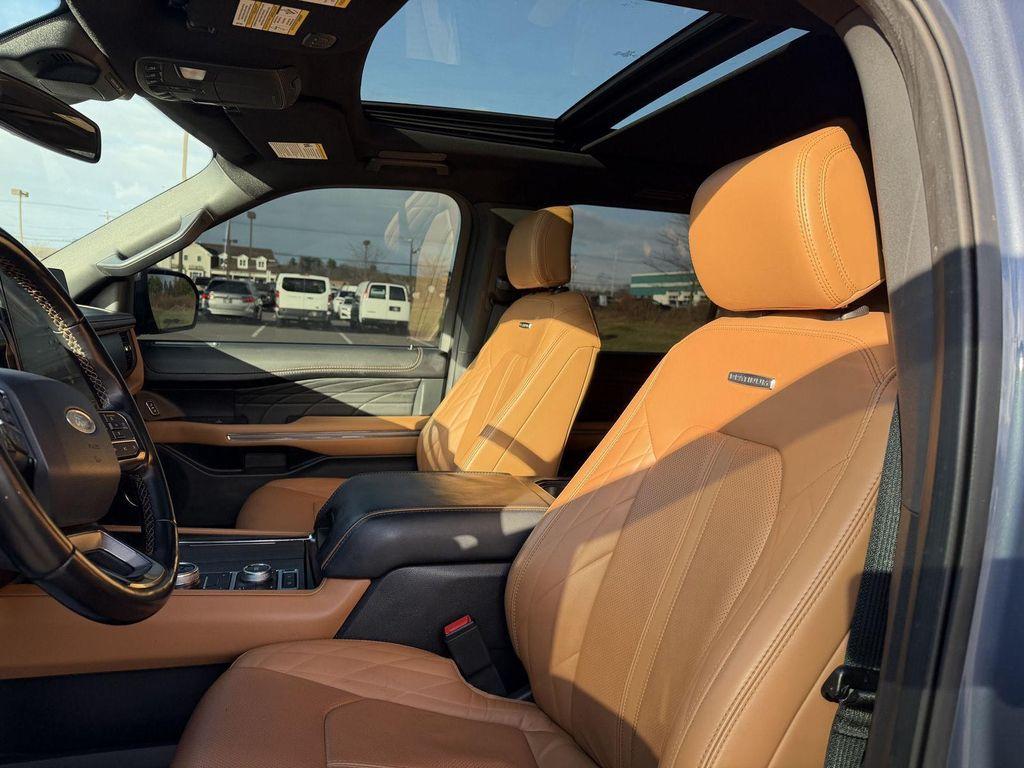 used 2022 Ford Expedition car, priced at $53,798