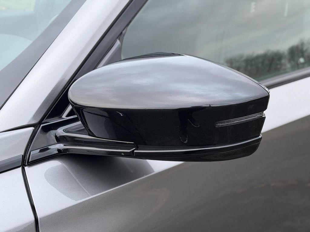 used 2022 Acura MDX car, priced at $48,397