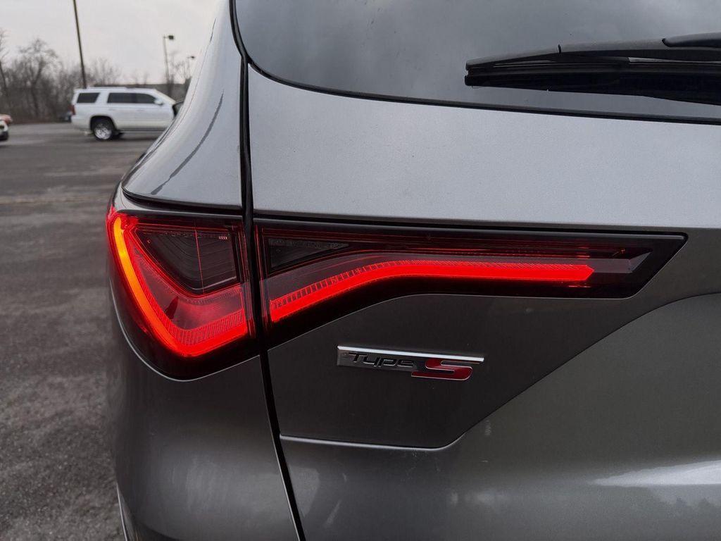 used 2022 Acura MDX car, priced at $48,397