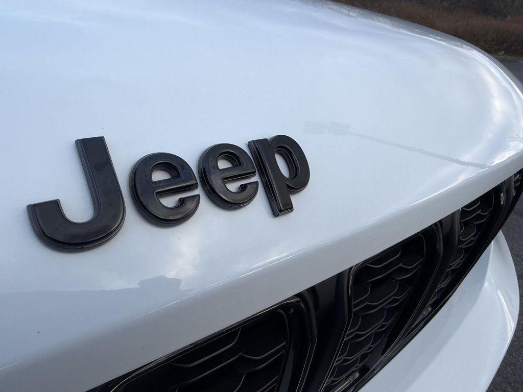 used 2022 Jeep Grand Cherokee L car, priced at $31,498