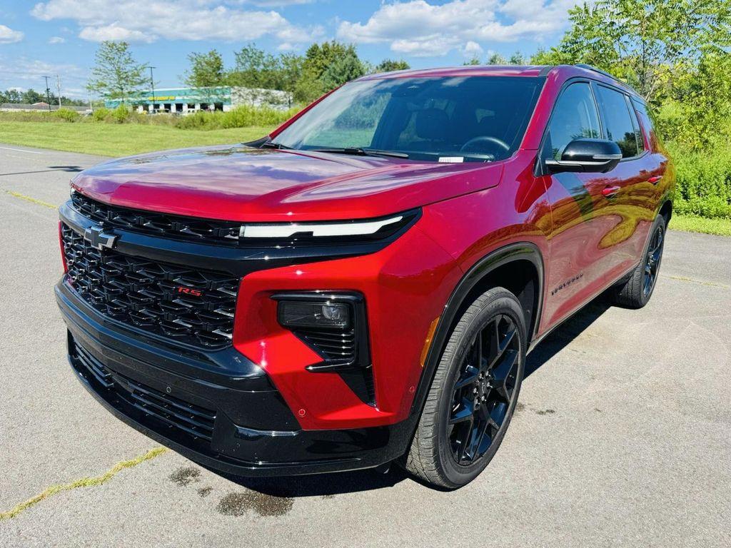 used 2024 Chevrolet Traverse car, priced at $52,696