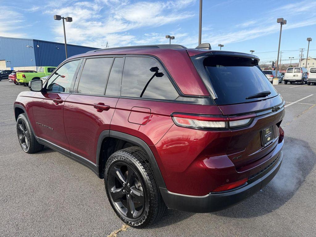 used 2023 Jeep Grand Cherokee car, priced at $27,489