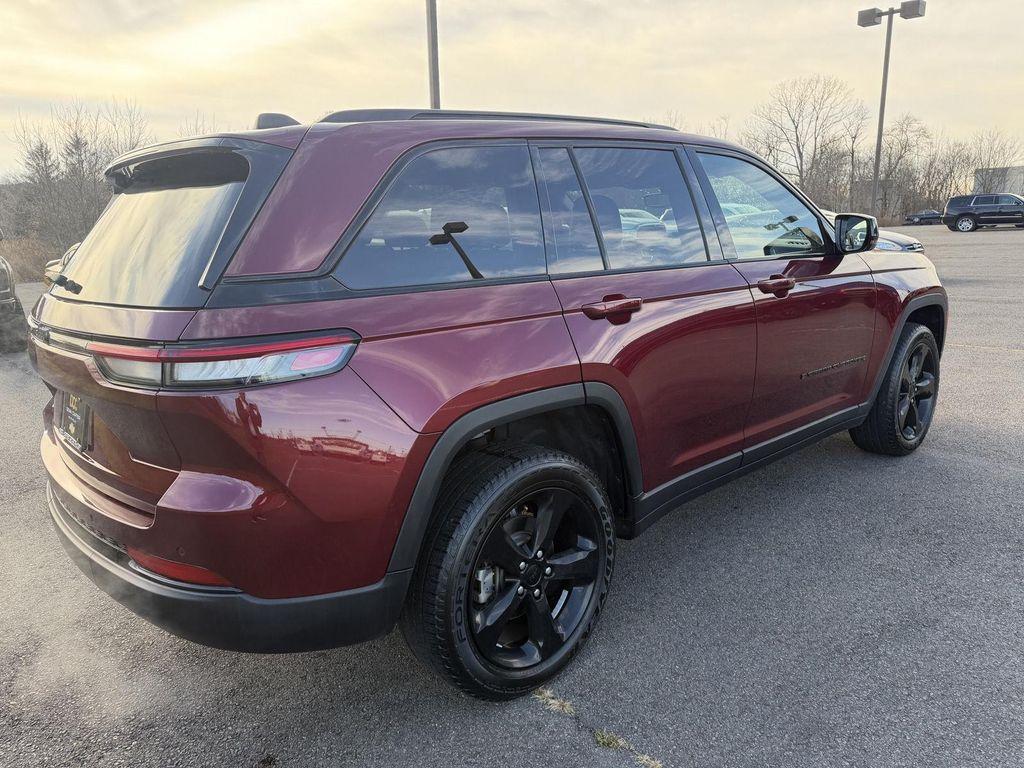used 2023 Jeep Grand Cherokee car, priced at $27,489