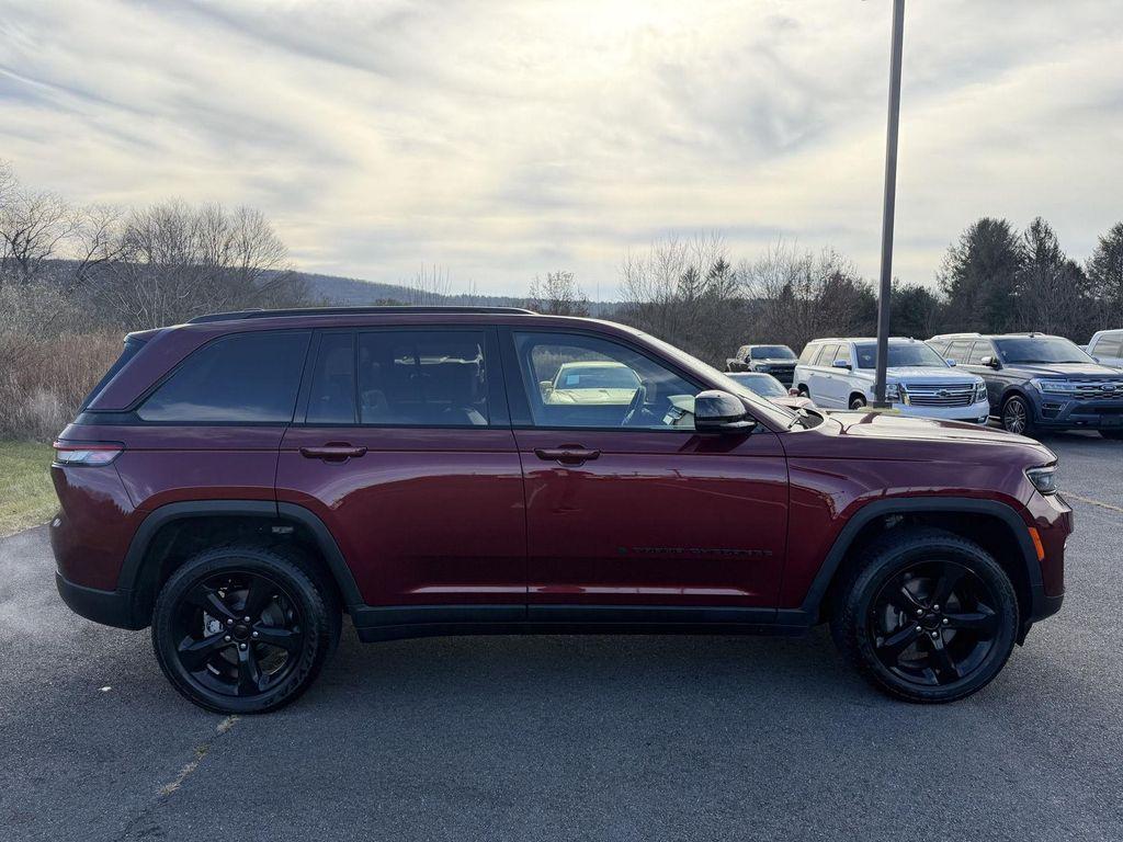 used 2023 Jeep Grand Cherokee car, priced at $27,489