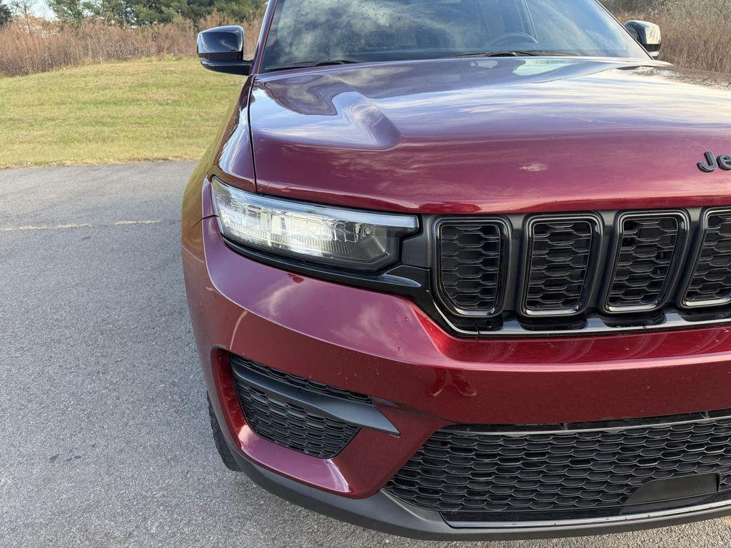 used 2023 Jeep Grand Cherokee car, priced at $27,489