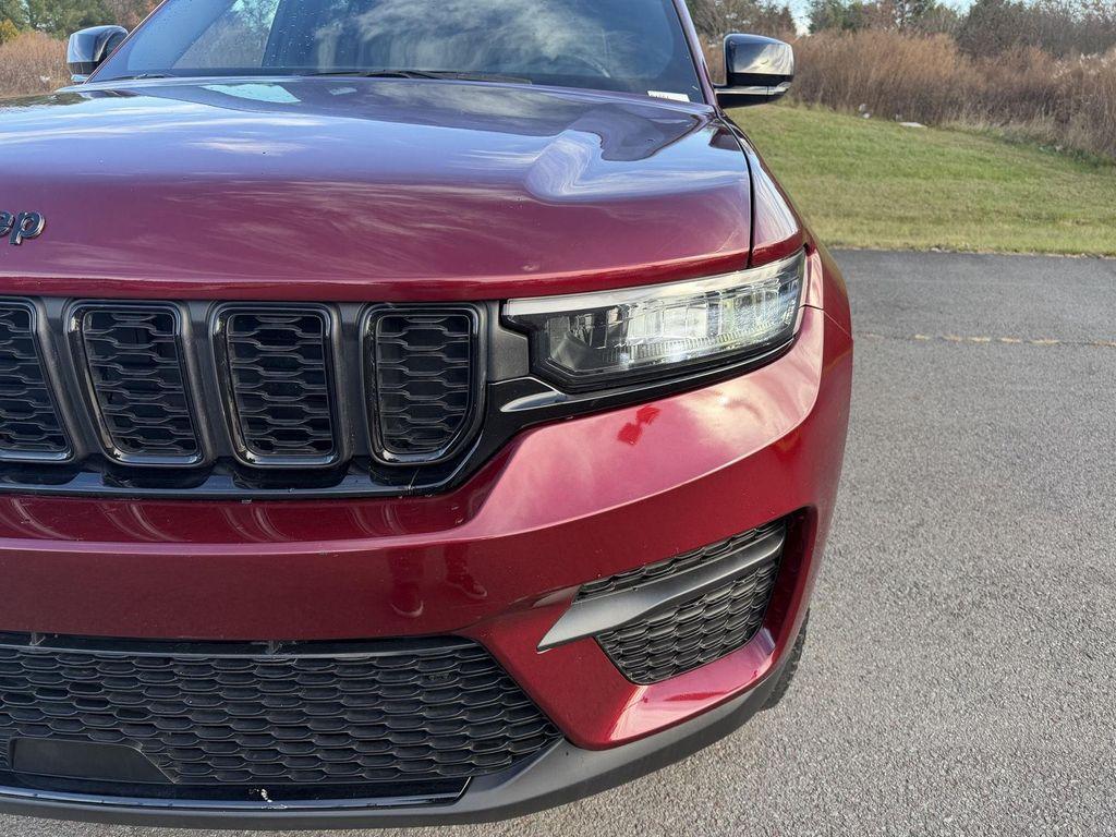 used 2023 Jeep Grand Cherokee car, priced at $27,489