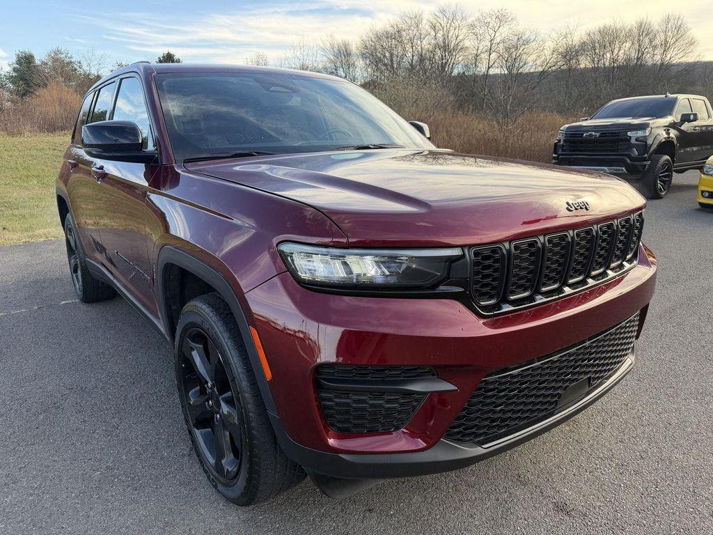 used 2023 Jeep Grand Cherokee car, priced at $27,489