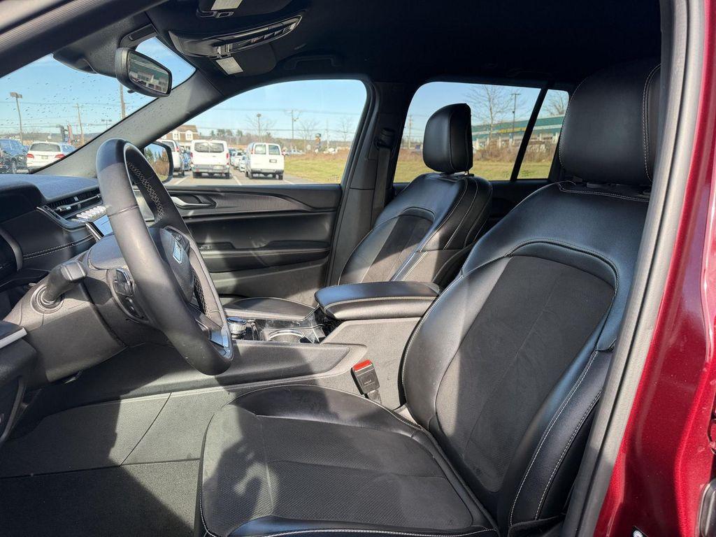 used 2023 Jeep Grand Cherokee car, priced at $27,489