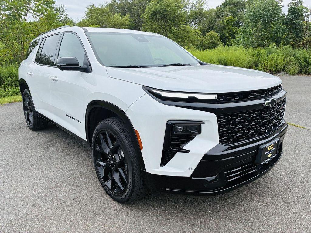 used 2024 Chevrolet Traverse car, priced at $52,796