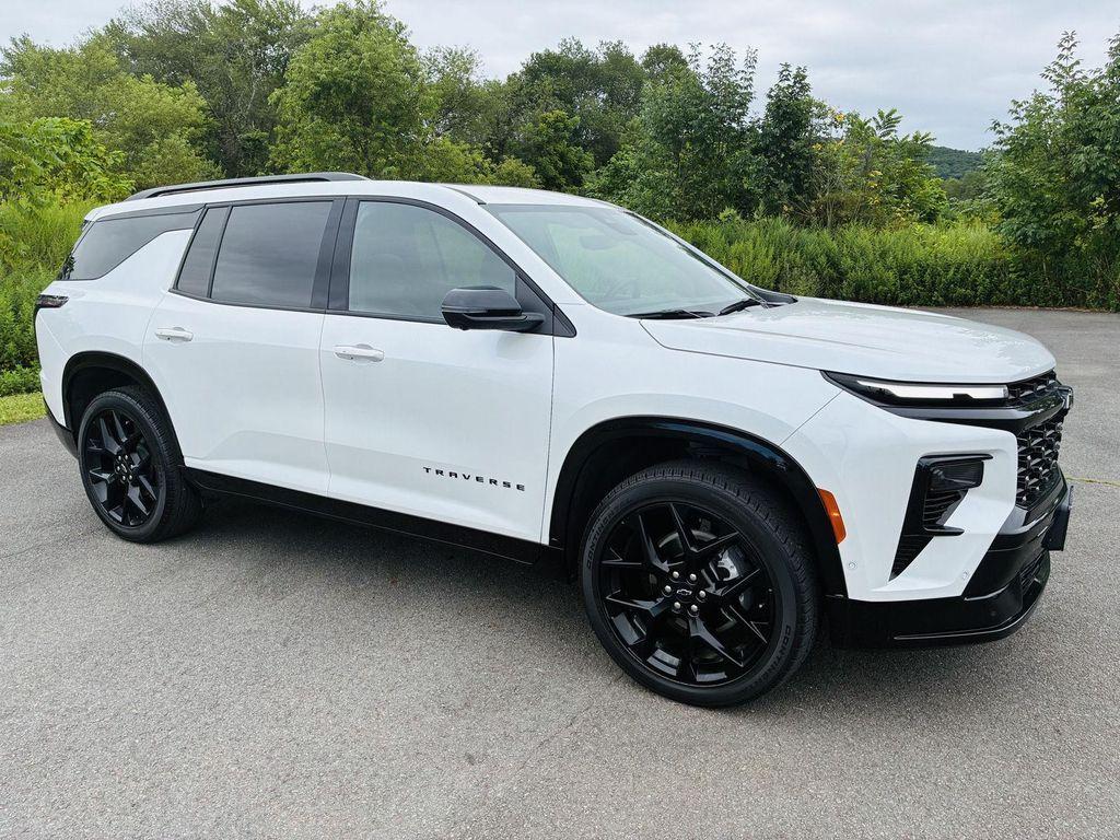 used 2024 Chevrolet Traverse car, priced at $52,796