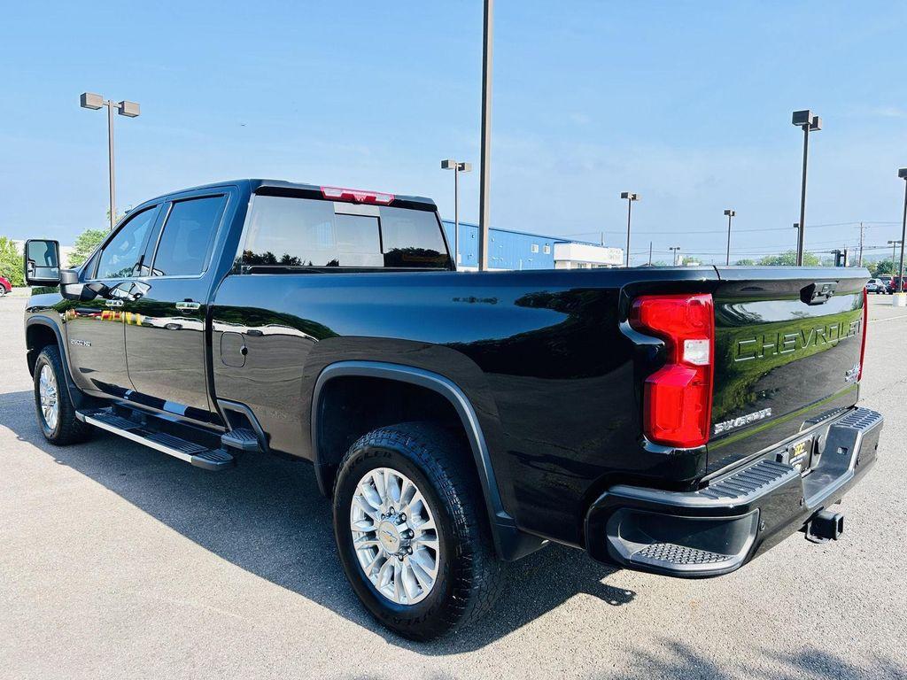used 2022 Chevrolet Silverado 2500 car, priced at $59,997