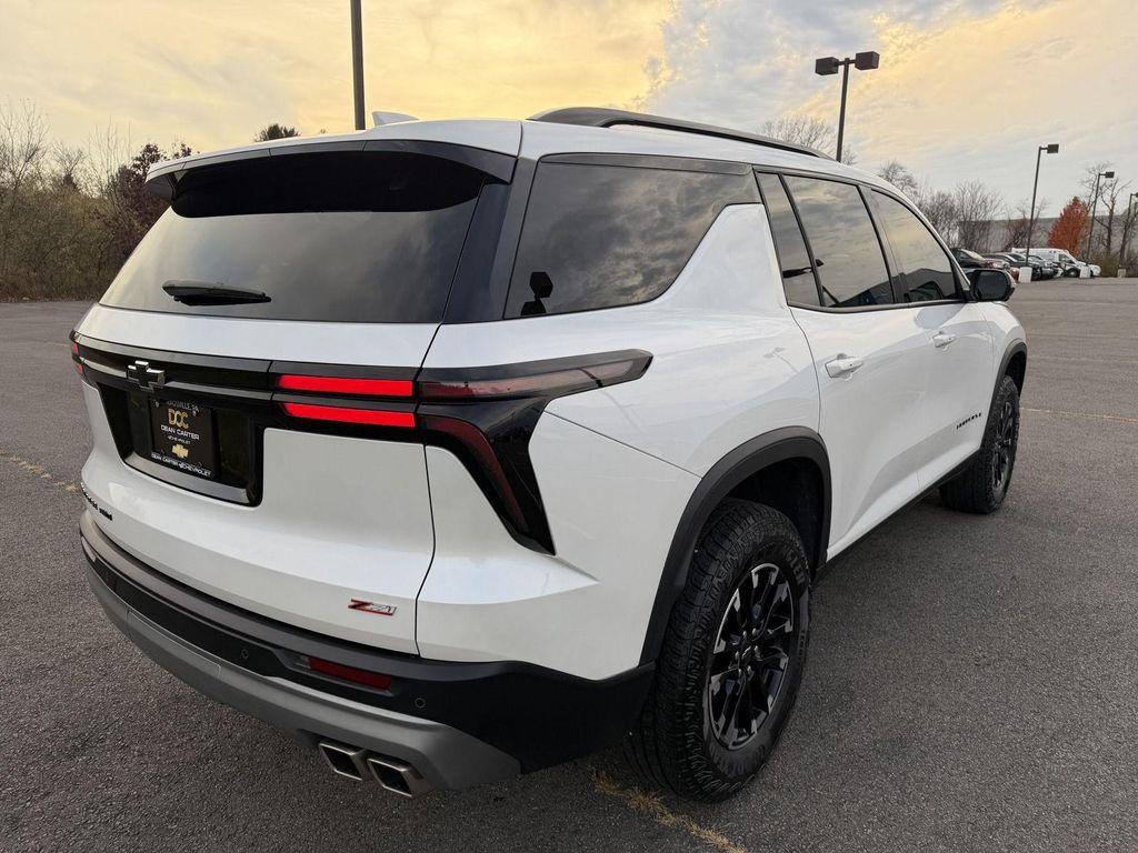 used 2025 Chevrolet Traverse car, priced at $45,814