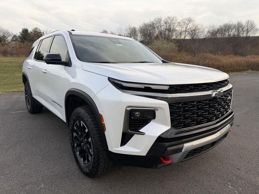 used 2025 Chevrolet Traverse car, priced at $45,814