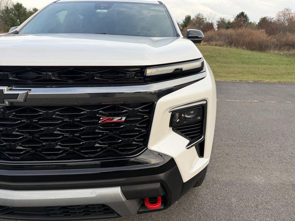 used 2025 Chevrolet Traverse car, priced at $45,814