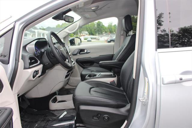 used 2024 Chrysler Pacifica car, priced at $27,999