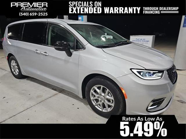 used 2024 Chrysler Pacifica car, priced at $27,999