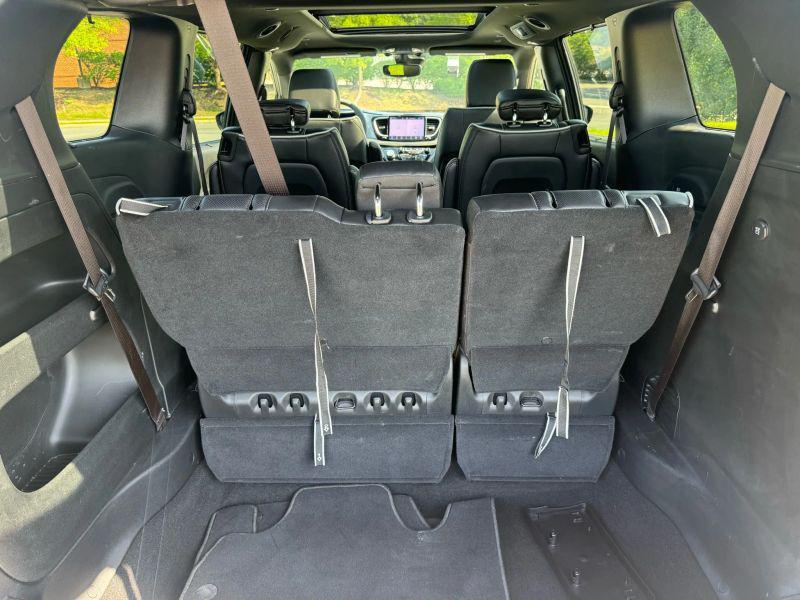 used 2025 Chrysler Pacifica car, priced at $29,999