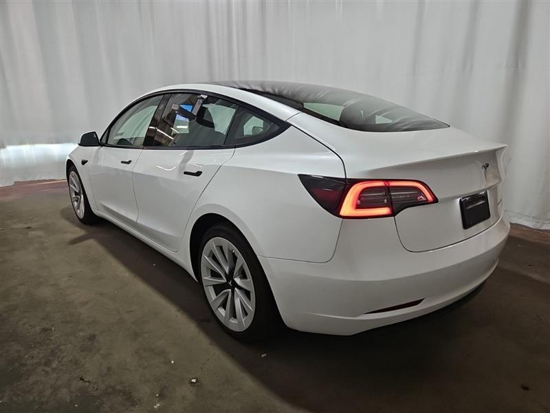 used 2022 Tesla Model 3 car