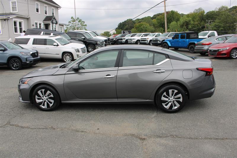 used 2024 Nissan Altima car, priced at $15,999