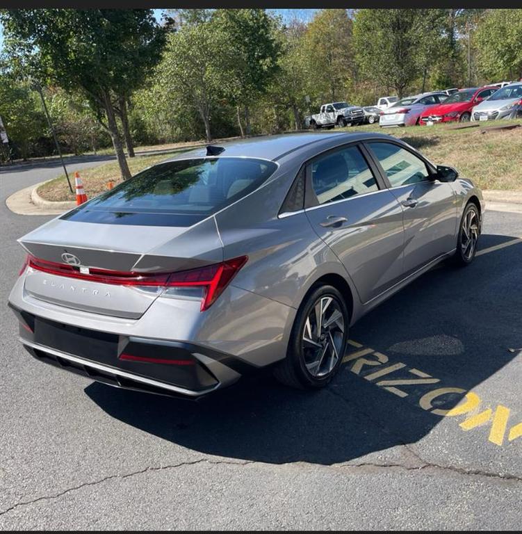 used 2025 Hyundai Elantra car, priced at $17,999