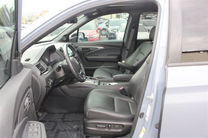 used 2023 Honda Passport car, priced at $25,999