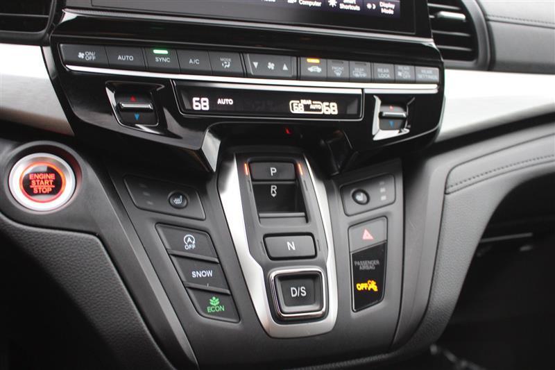 used 2025 Honda Odyssey car, priced at $33,999