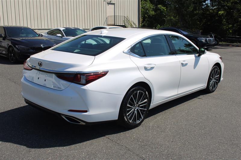 used 2024 Lexus ES 350 car, priced at $35,999
