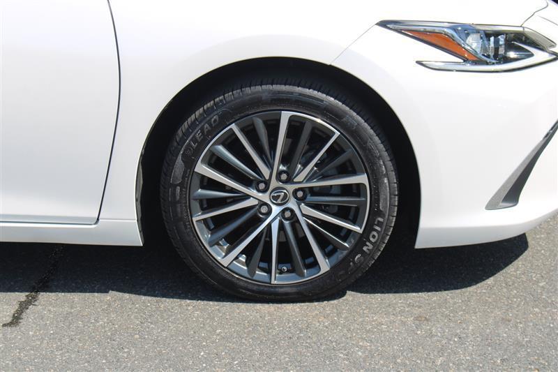 used 2024 Lexus ES 350 car, priced at $35,999