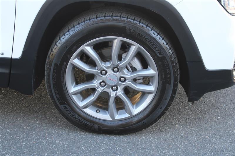 used 2024 GMC Terrain car, priced at $21,999