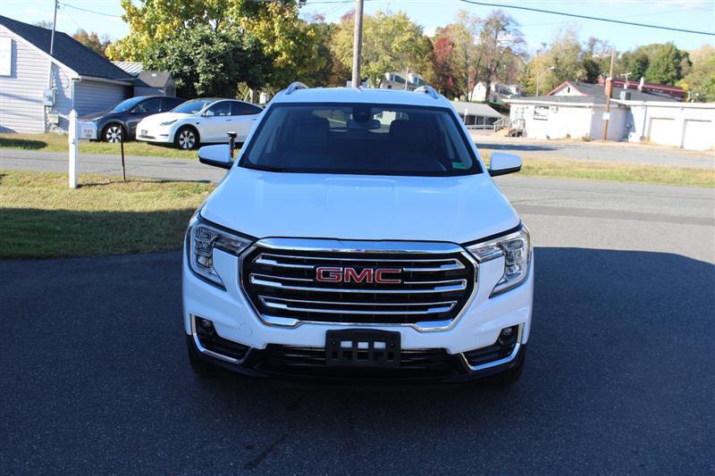 used 2024 GMC Terrain car, priced at $21,999